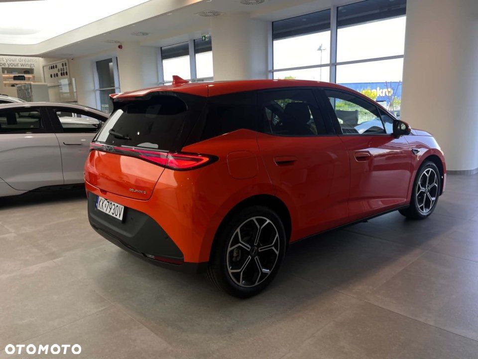 BYD Dolphin - 4