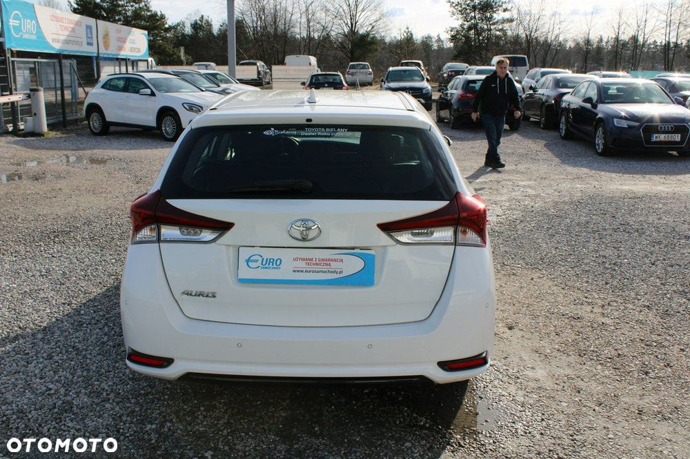 Toyota Auris - 8