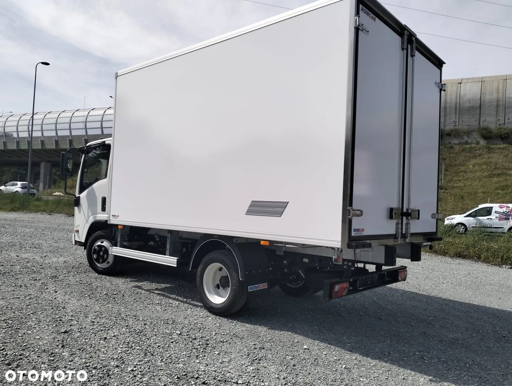 Isuzu M27 - 7