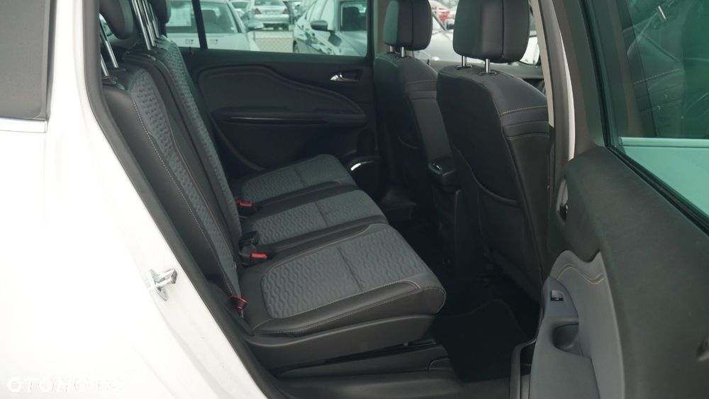 Opel Zafira - 15