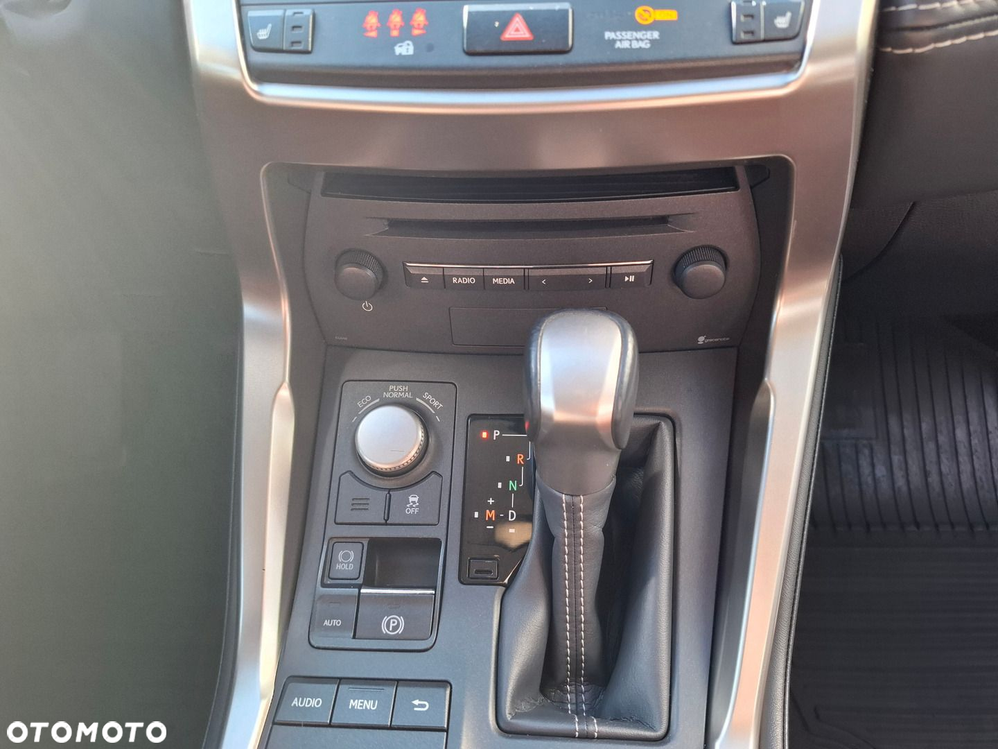 Lexus NX 200t Comfort AWD - 32