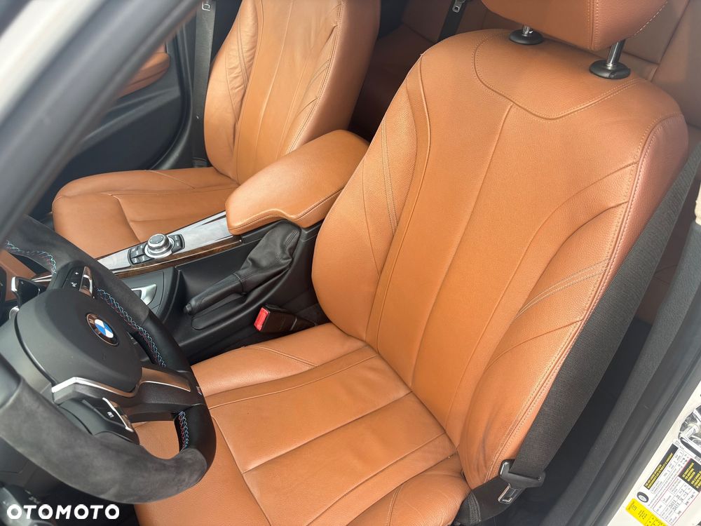BMW Seria 3 328i Luxury Line - 11
