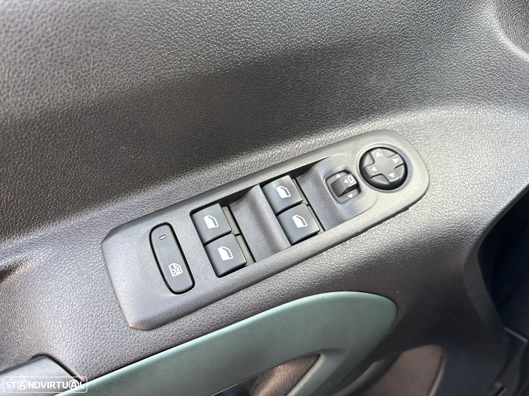 Citroën Berlingo 1.5 BlueHDi M Shine EAT8 Grip Control - 17