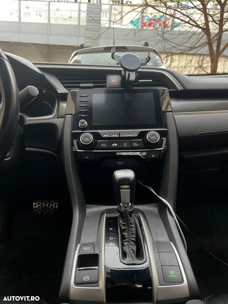 Honda Civic 1.5 i-VTEC Turbo CVT Elegance - 7