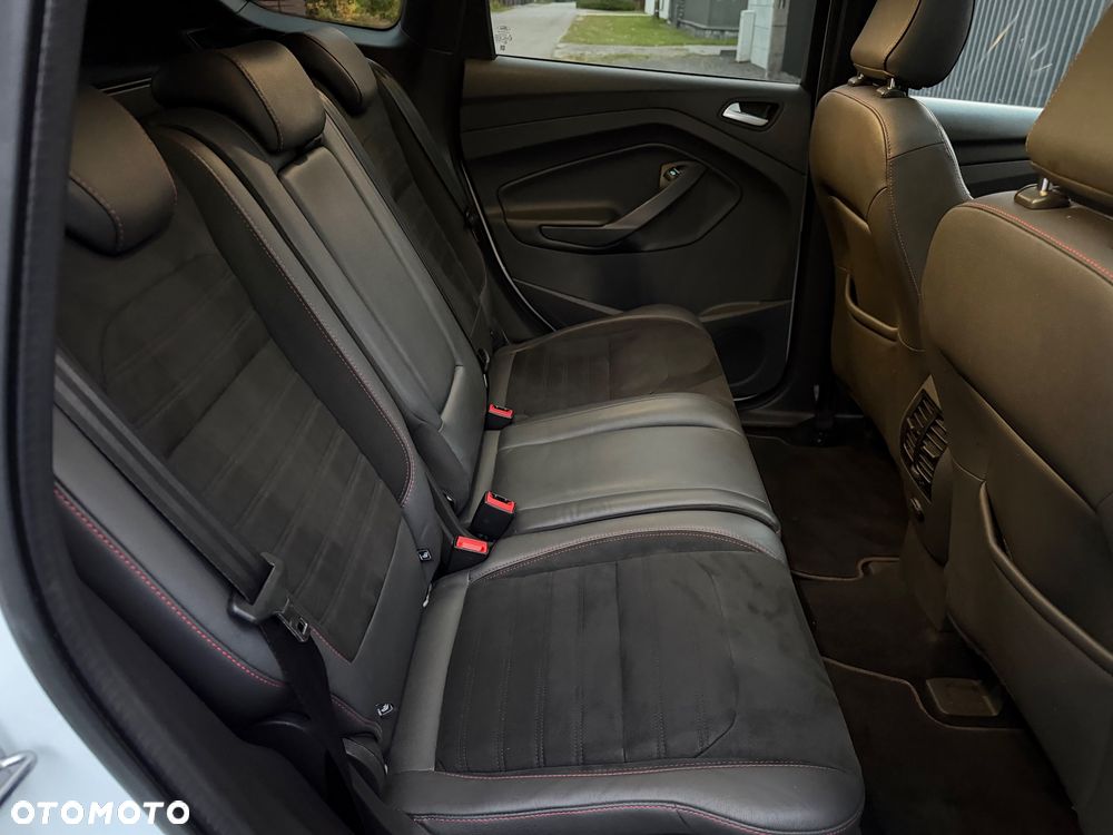 Ford Kuga 2.0 TDCi 4x4 ST-Line - 13