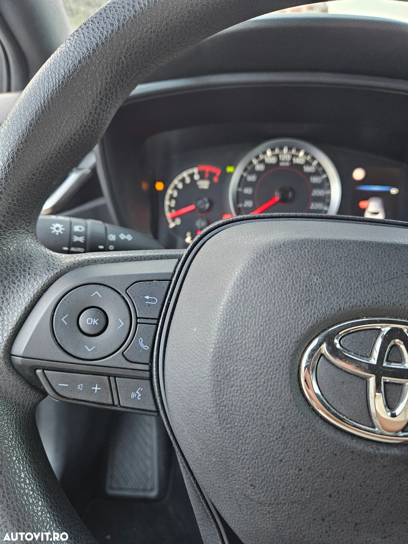 Toyota Corolla Touring Sports 1.2 Turbo 116 CP Dynamic - 8
