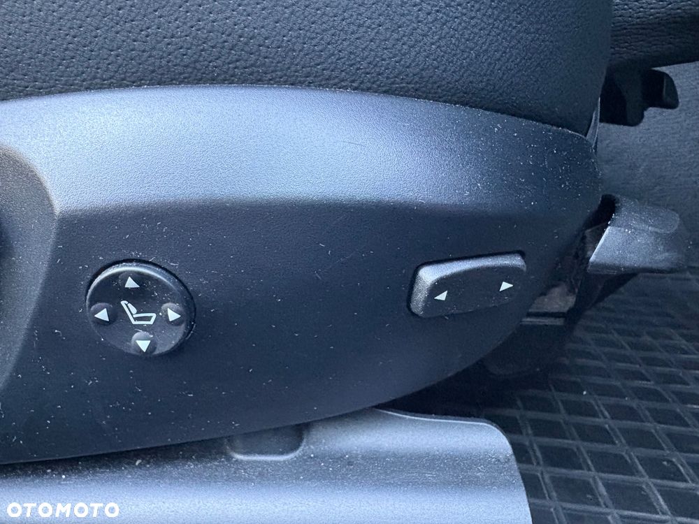BMW Seria 3 330d DPF - 11
