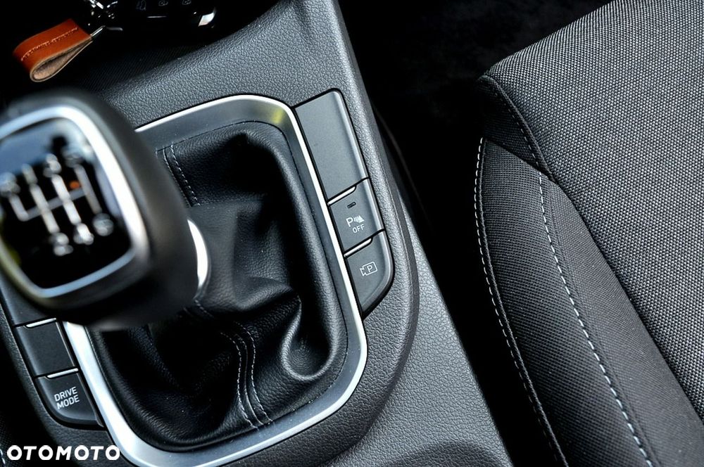 Hyundai i30 1.5 T-GDI 48V Executive - 24