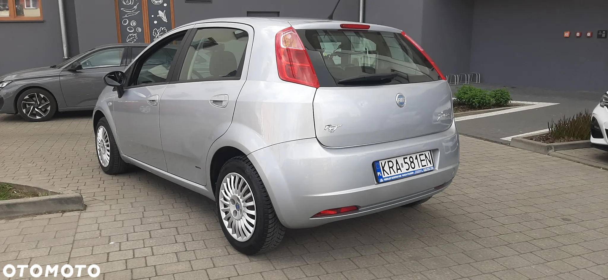 Fiat Grande Punto - 16