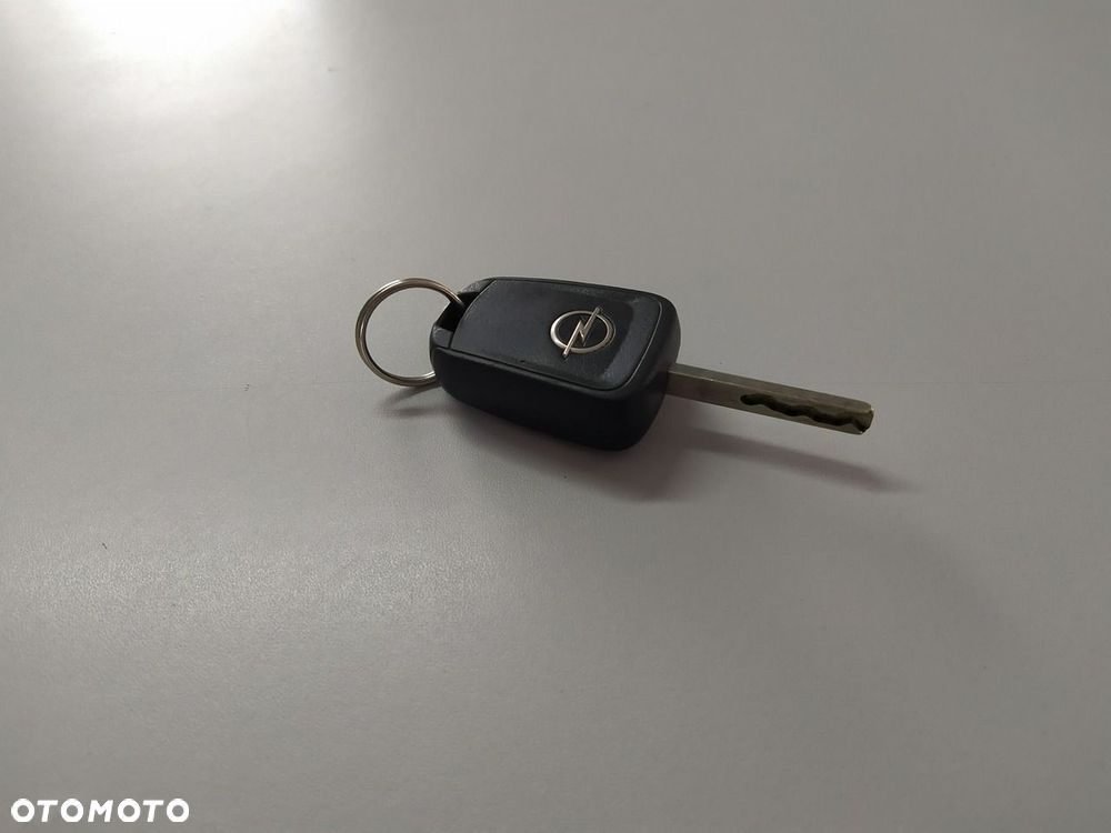 Opel Astra - 25
