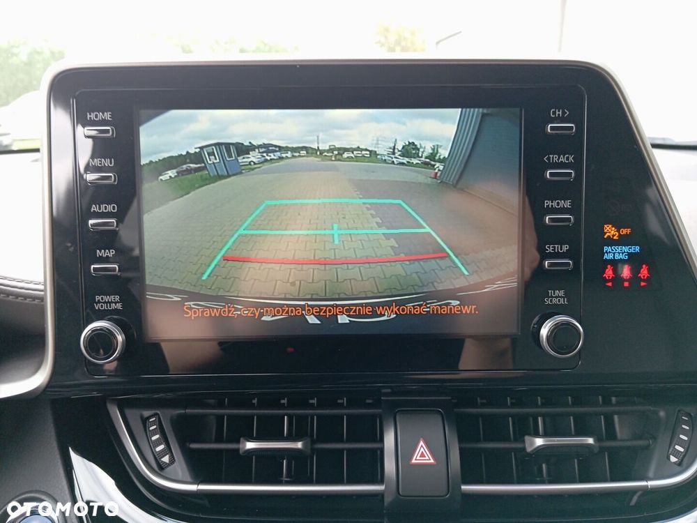 Toyota C-HR 2.0 Hybrid Executive - 11
