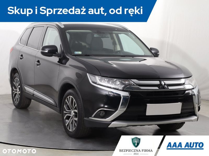 Mitsubishi Outlander - 2