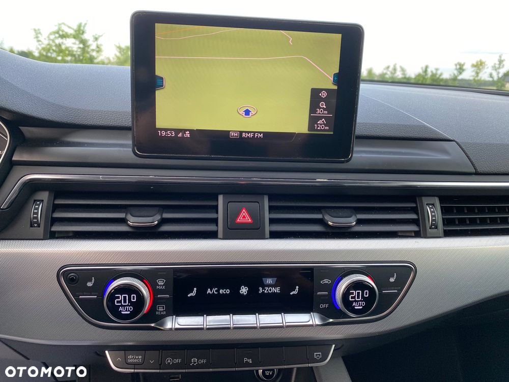 Audi A4 Avant 40 TDI quattro S tronic S line - 31