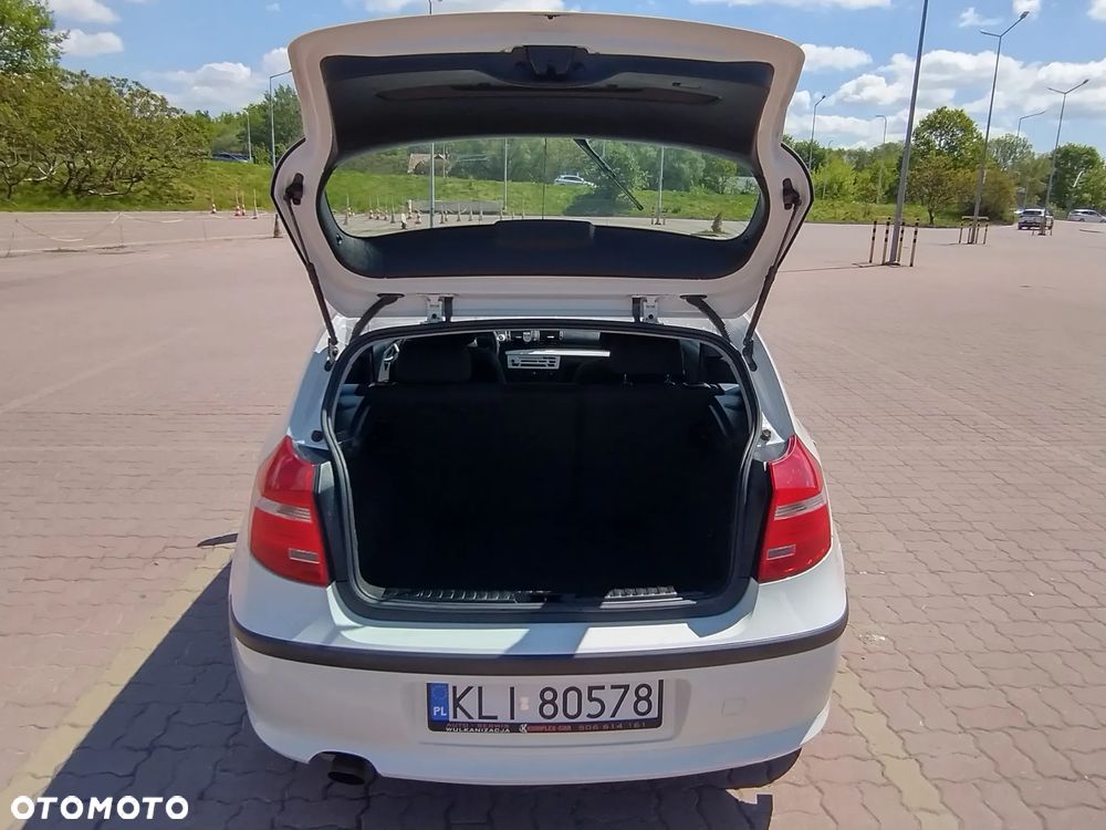 BMW Seria 1 116i - 10
