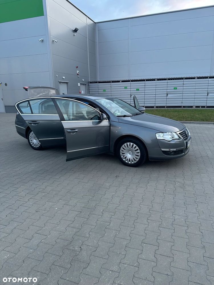 Volkswagen Passat - 15
