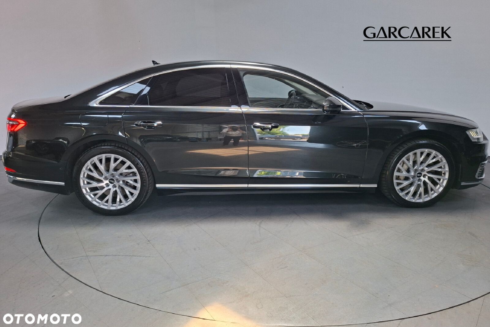 Audi A8 - 9