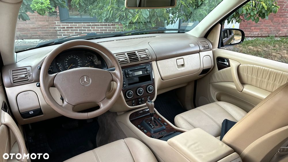 Mercedes-Benz ML - 11