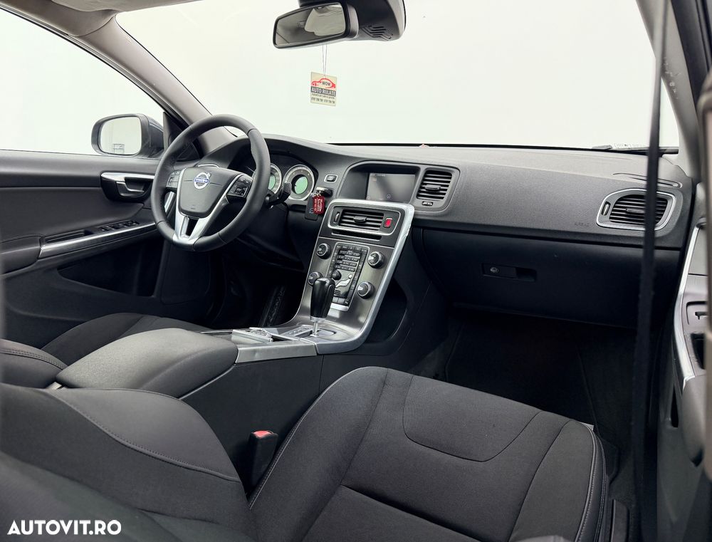 Volvo S60 D3 Geartronic Momentum - 18