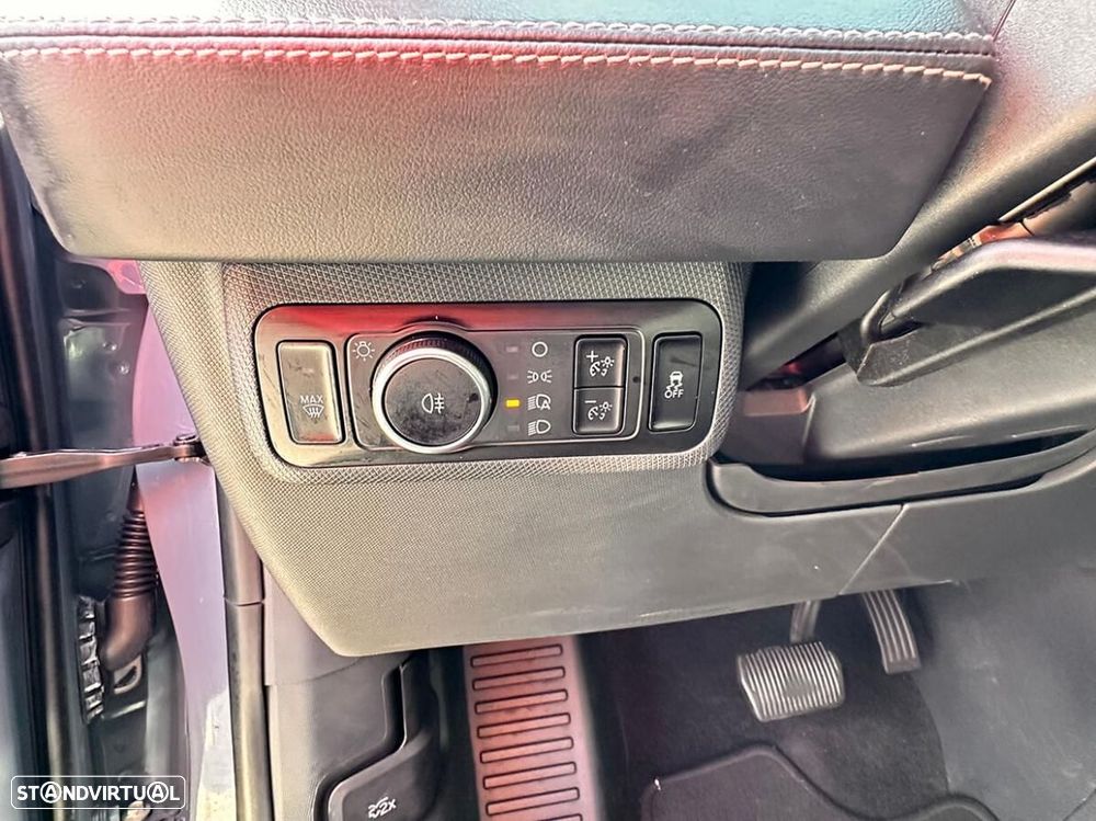 Ford Mustang Mach-E Alargada - 22