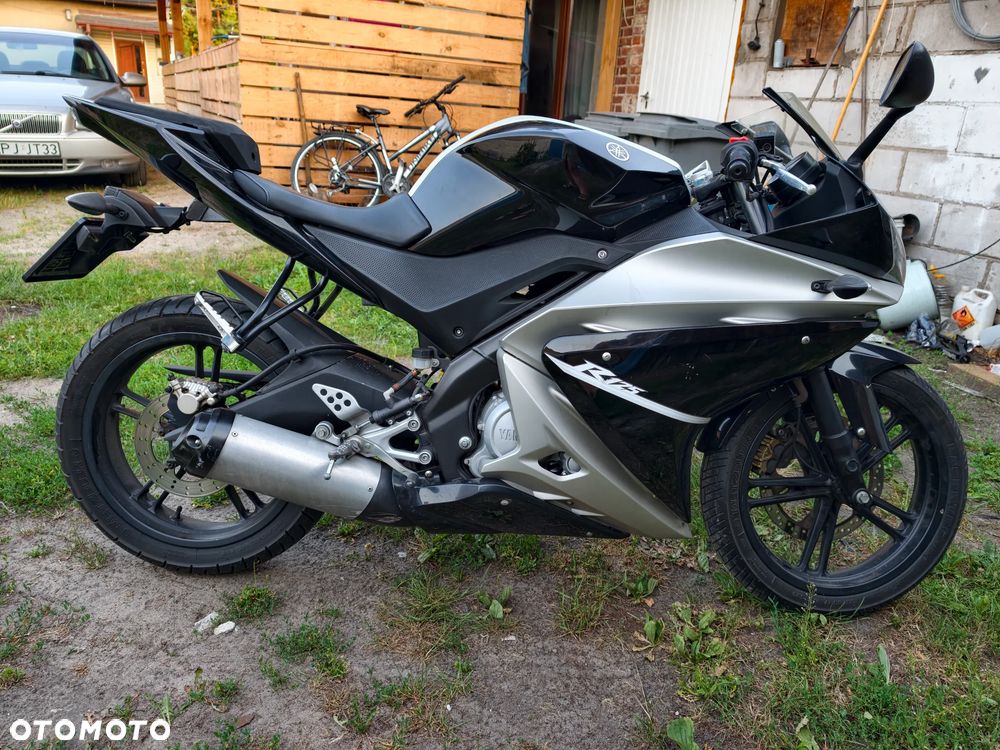 Yamaha YZF - 11
