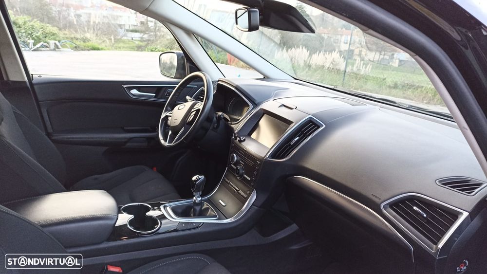 Ford S-Max 2.0 TDCi Titanium - 24