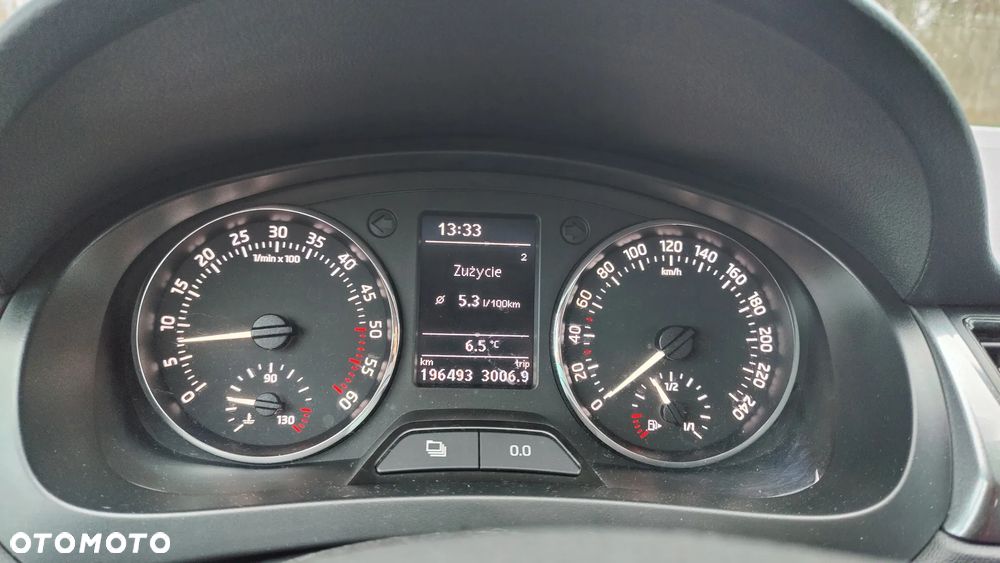 Skoda RAPID 1.6 TDI DPF Ambition - 12