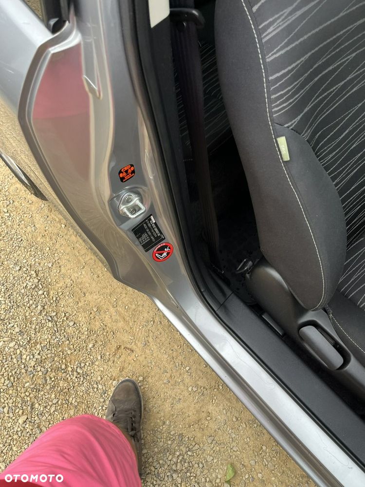 Mazda 2 - 19