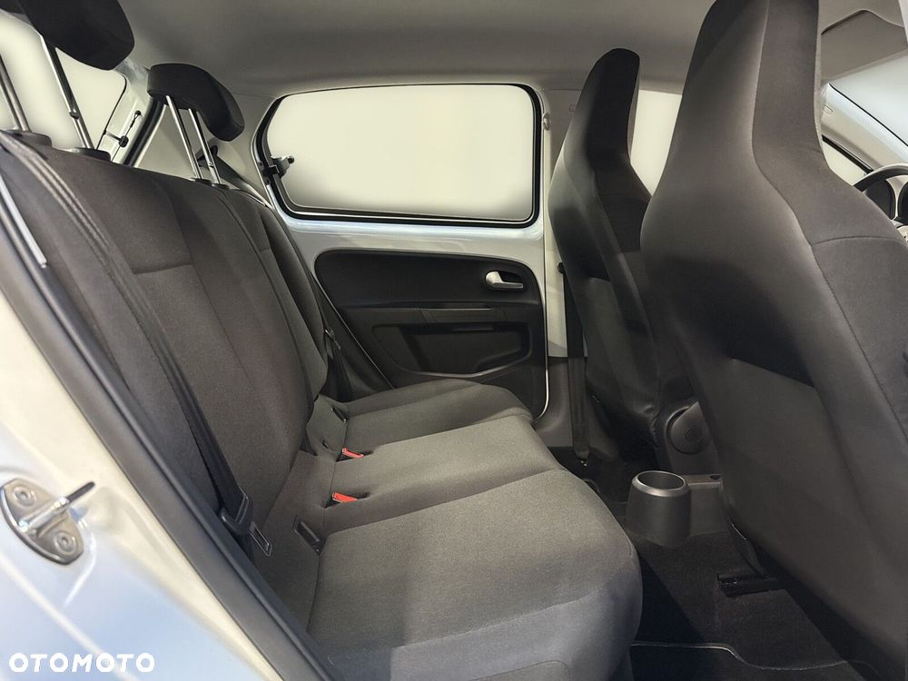 Volkswagen up! 1.0 move - 17