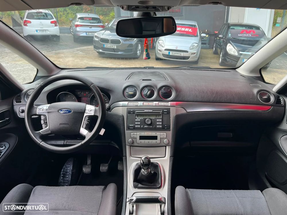 Ford S-Max 1.8 TDCi Titanium 7L - 16
