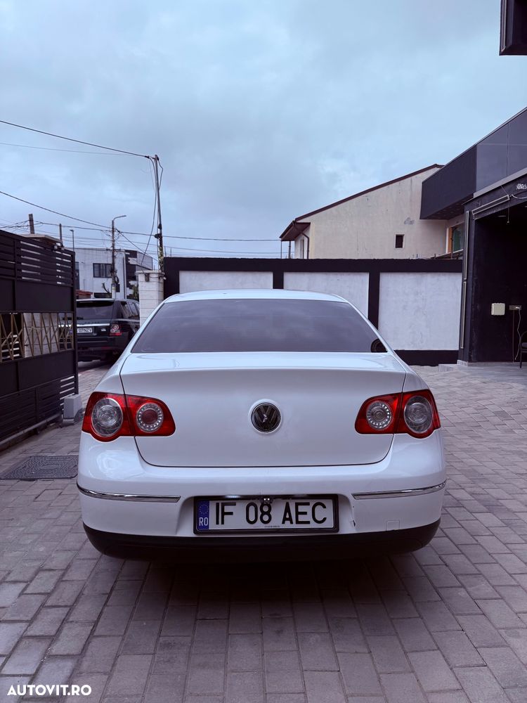 Volkswagen Passat 2.0 TDI Comfortline DPF - 4