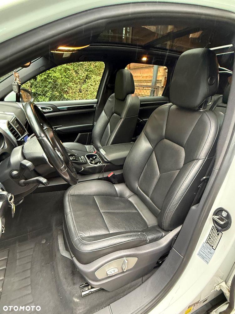 Porsche Cayenne - 9
