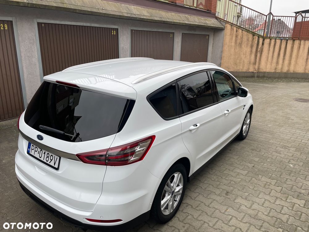 Ford S-Max - 24