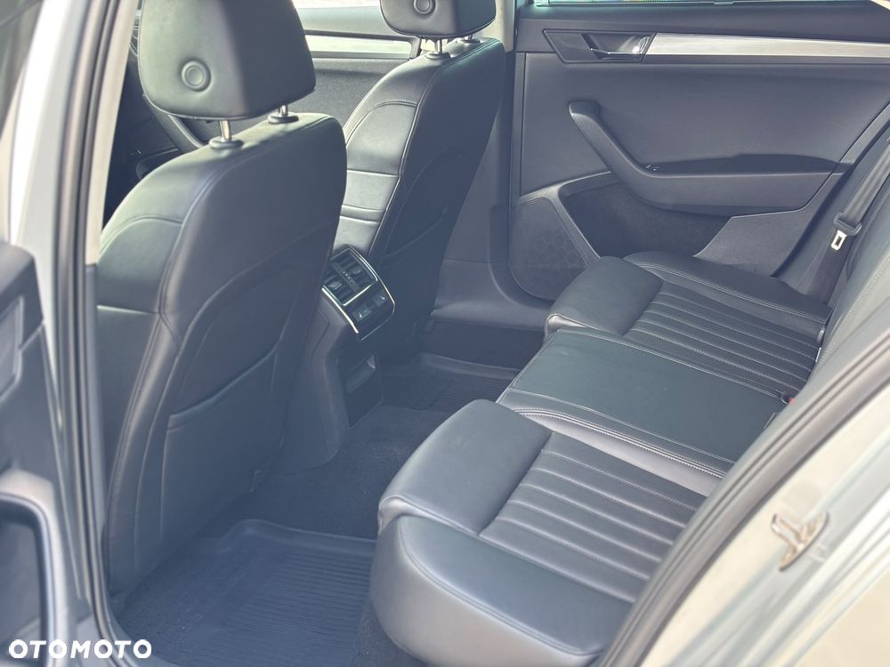 Skoda Superb 2.0 TDI Style - 29