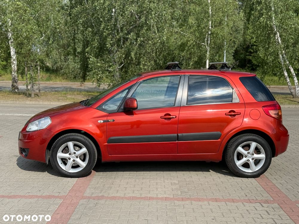 Suzuki SX4 1.6 GS / Premium - 9