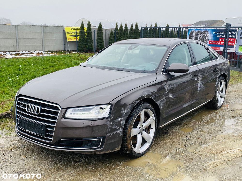 Audi A8 4.2 TDI DPF (clean diesel) quattro tiptronic - 1