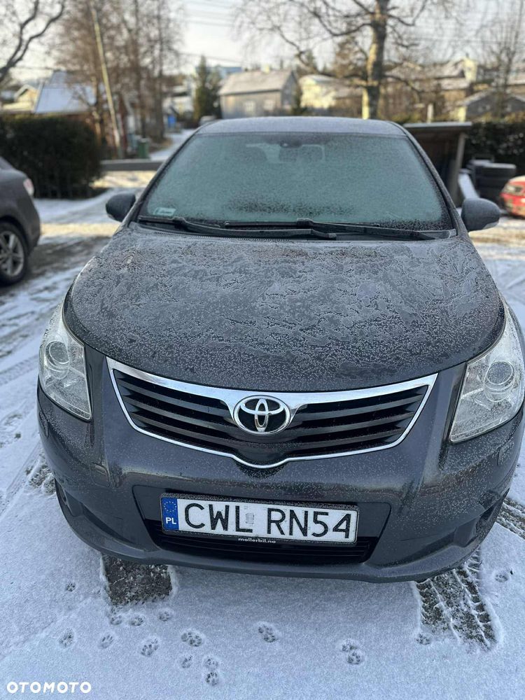 Toyota Avensis 2.0 D-4D Premium - 2