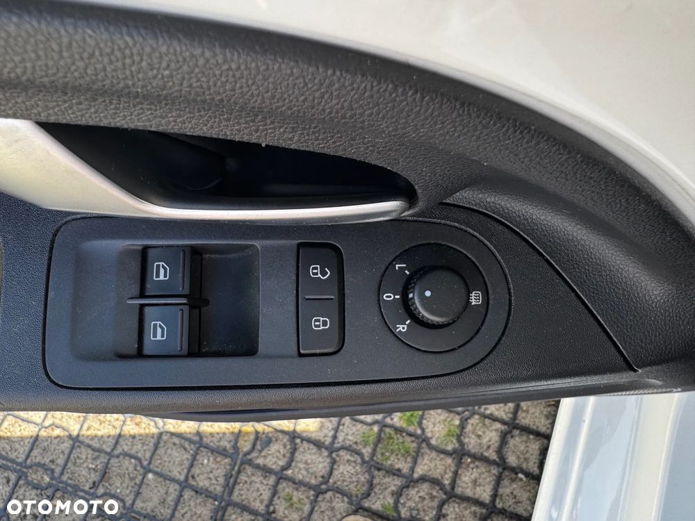 Volkswagen up! 1.0 move - 16