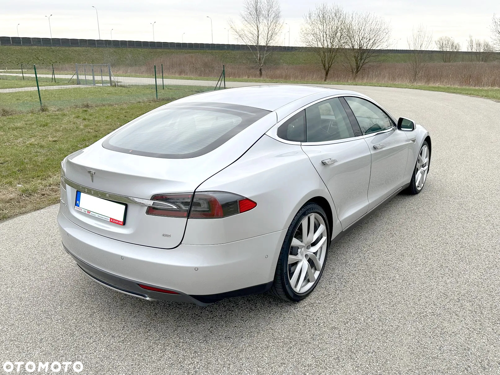 Tesla Model S 85 - 5