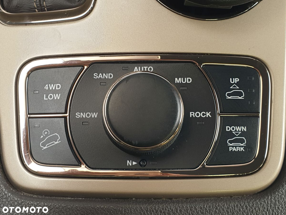 JEEP GRAND CHEROKEE WK2 16-21r Panel Tunelu Środkowego - 4