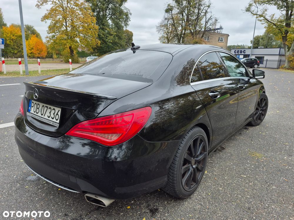 Mercedes-Benz CLA 250 7G-DCT AMG Line - 4