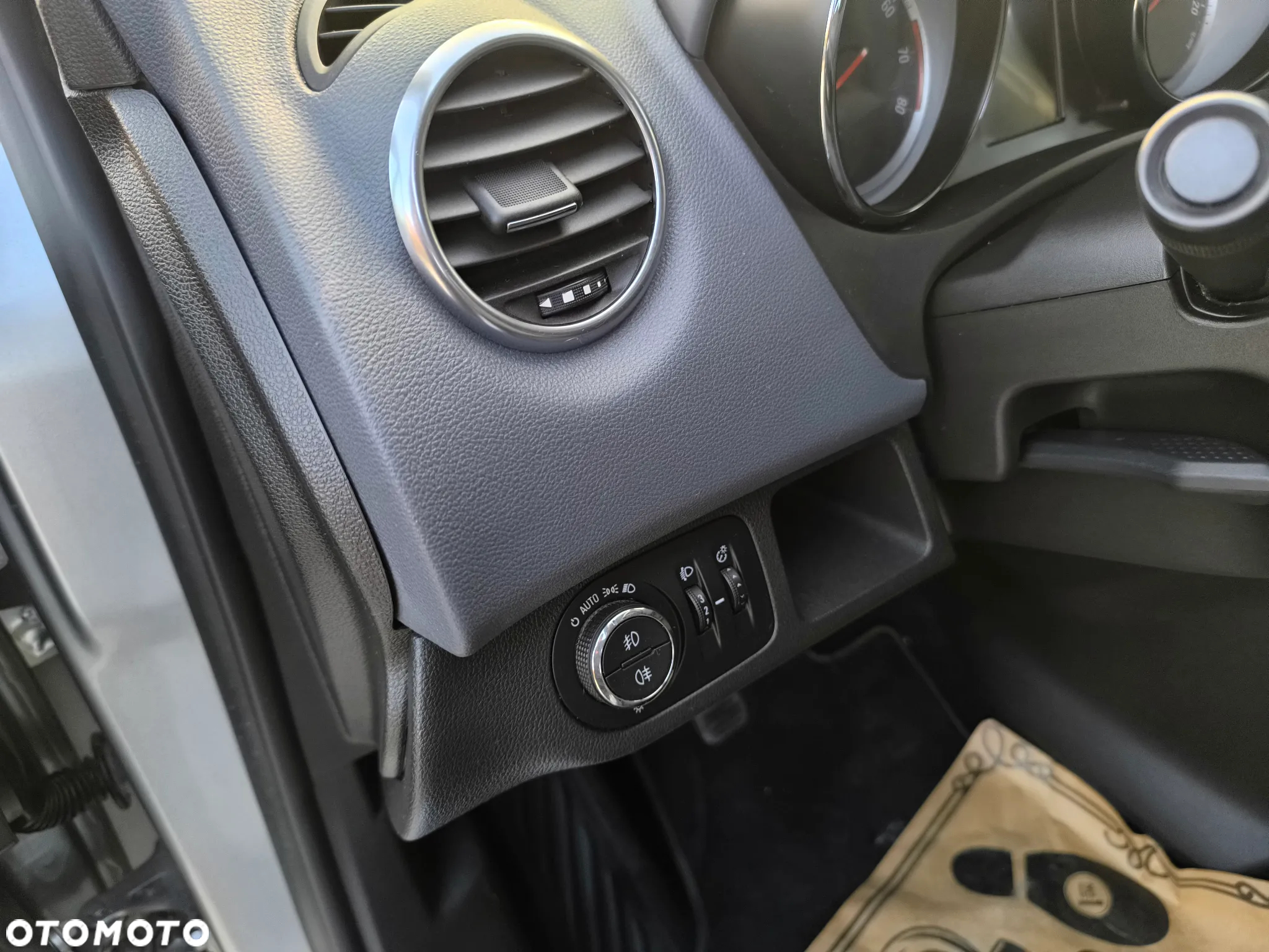Opel Meriva 1.4 T Cosmo - 25