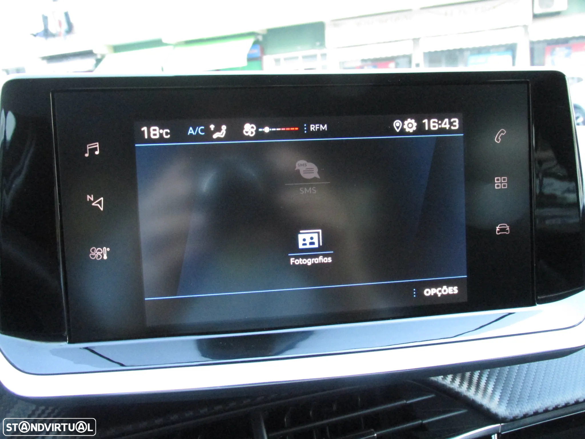 Peugeot 208 1.2 PureTech Active Pack - 31