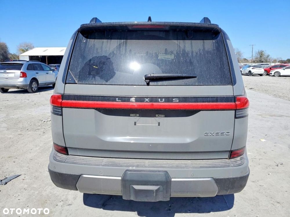 Lexus GX - 5
