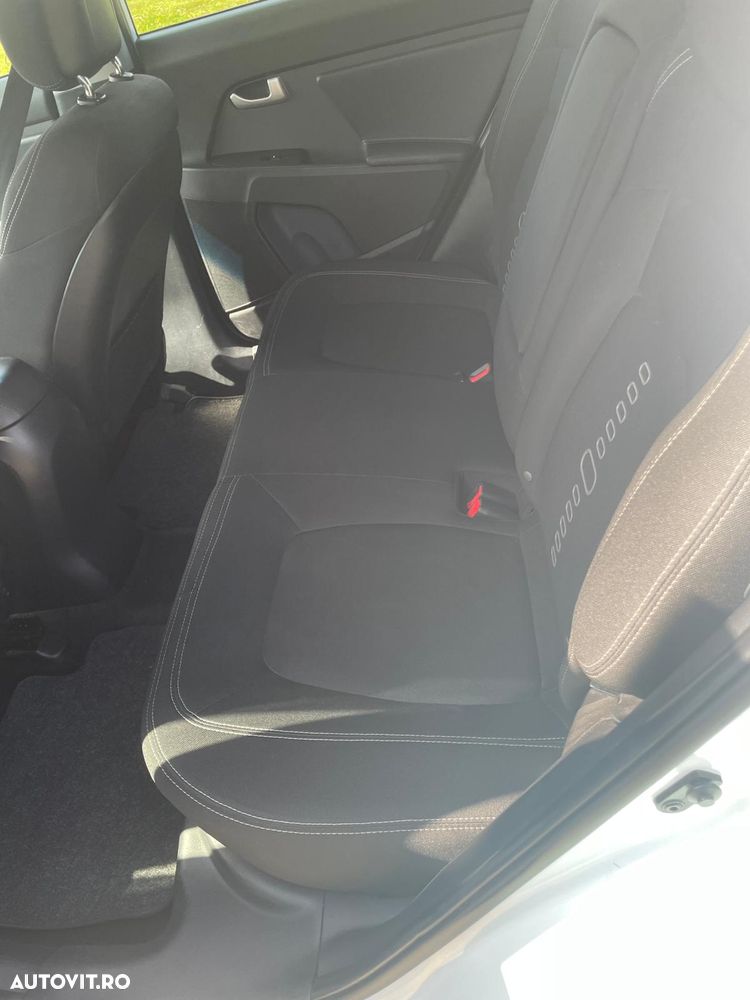 Kia Sportage 1.7 CRDI 2WD Attract - 8