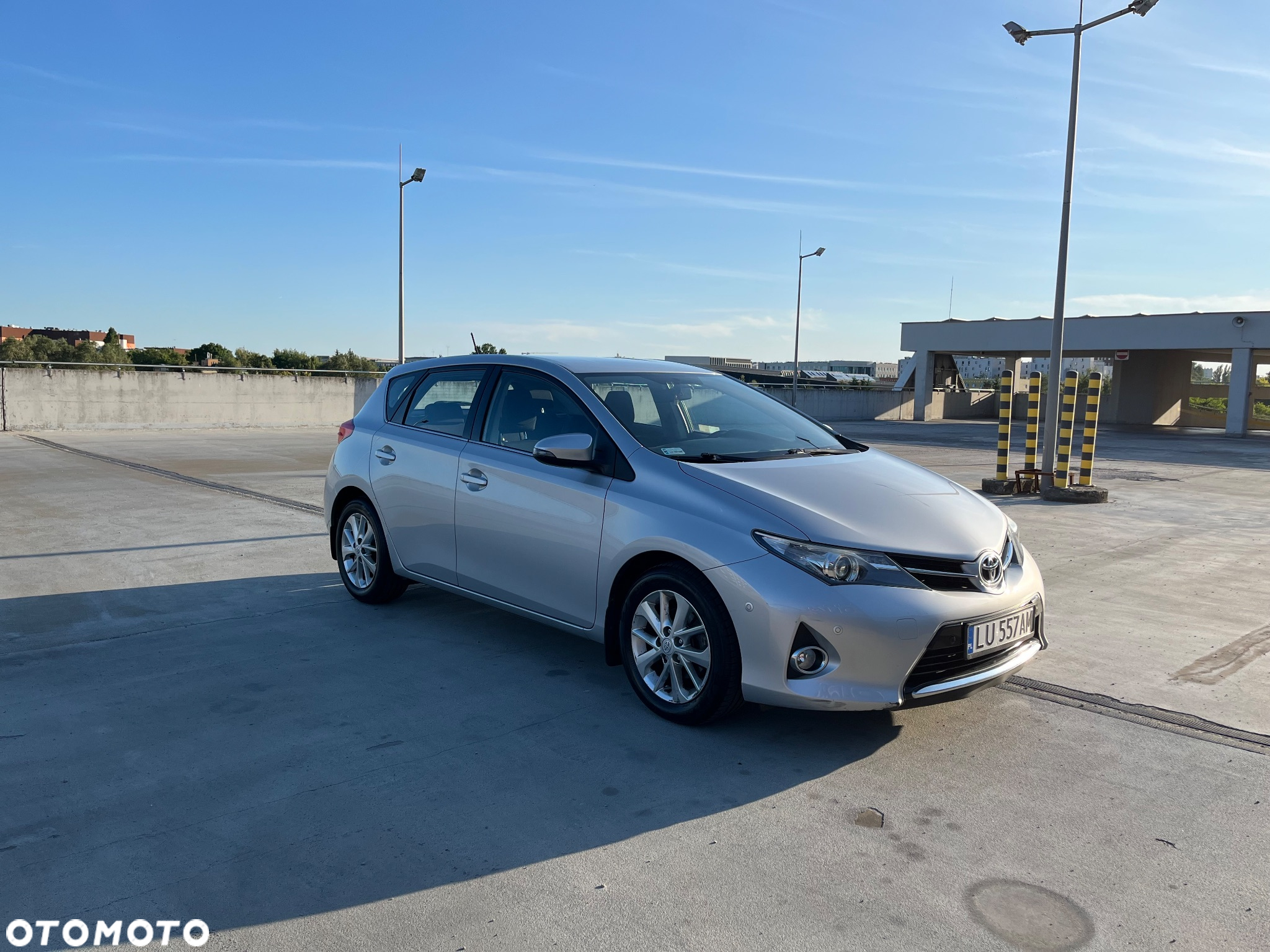 Toyota Auris 1.6 Premium Comfort - 8