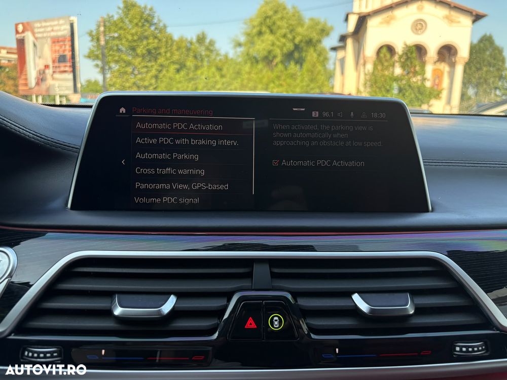 BMW Seria 7 740Li - 30