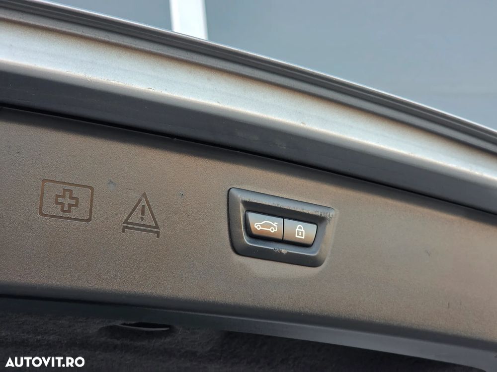 BMW Seria 5 520d Aut. - 12