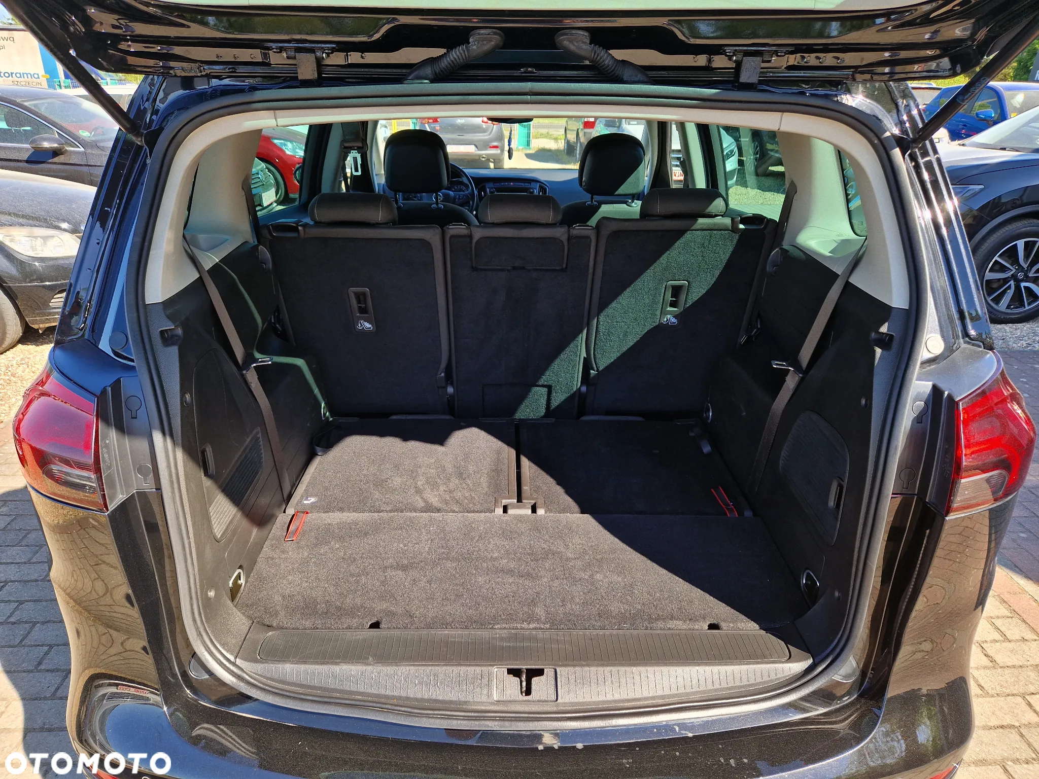 Opel Zafira Tourer 2.0 CDTI Automatik Edition - 16
