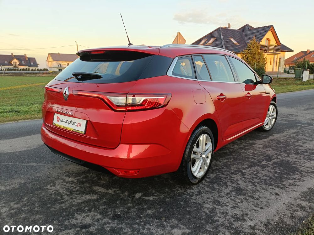 Renault Megane TCe 140 GPF LIMITED - 30