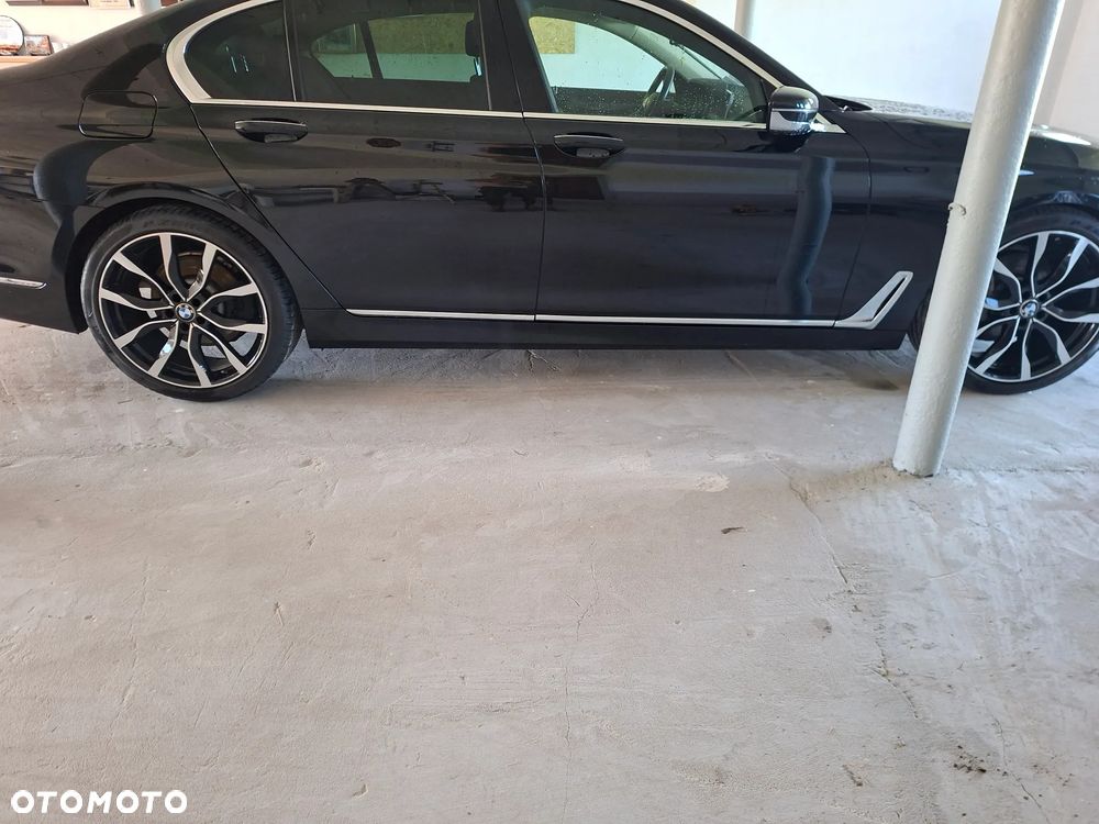 BMW Seria 7 730d xDrive - 13